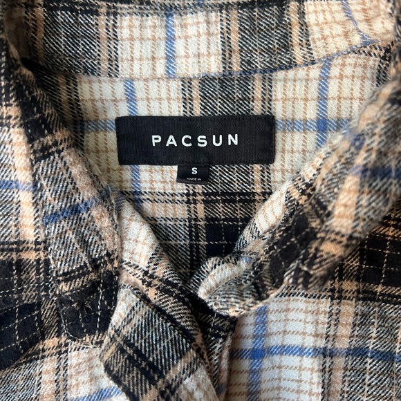 Button down shirt - Picture 3 of 3